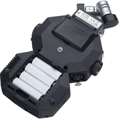 Zoom H8 8-Input / 12-Track Portable Handy Recorder - Image 4